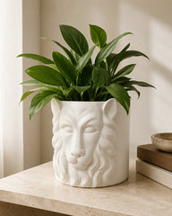 Decorative Feleo flowerpot with lion face and mane relief