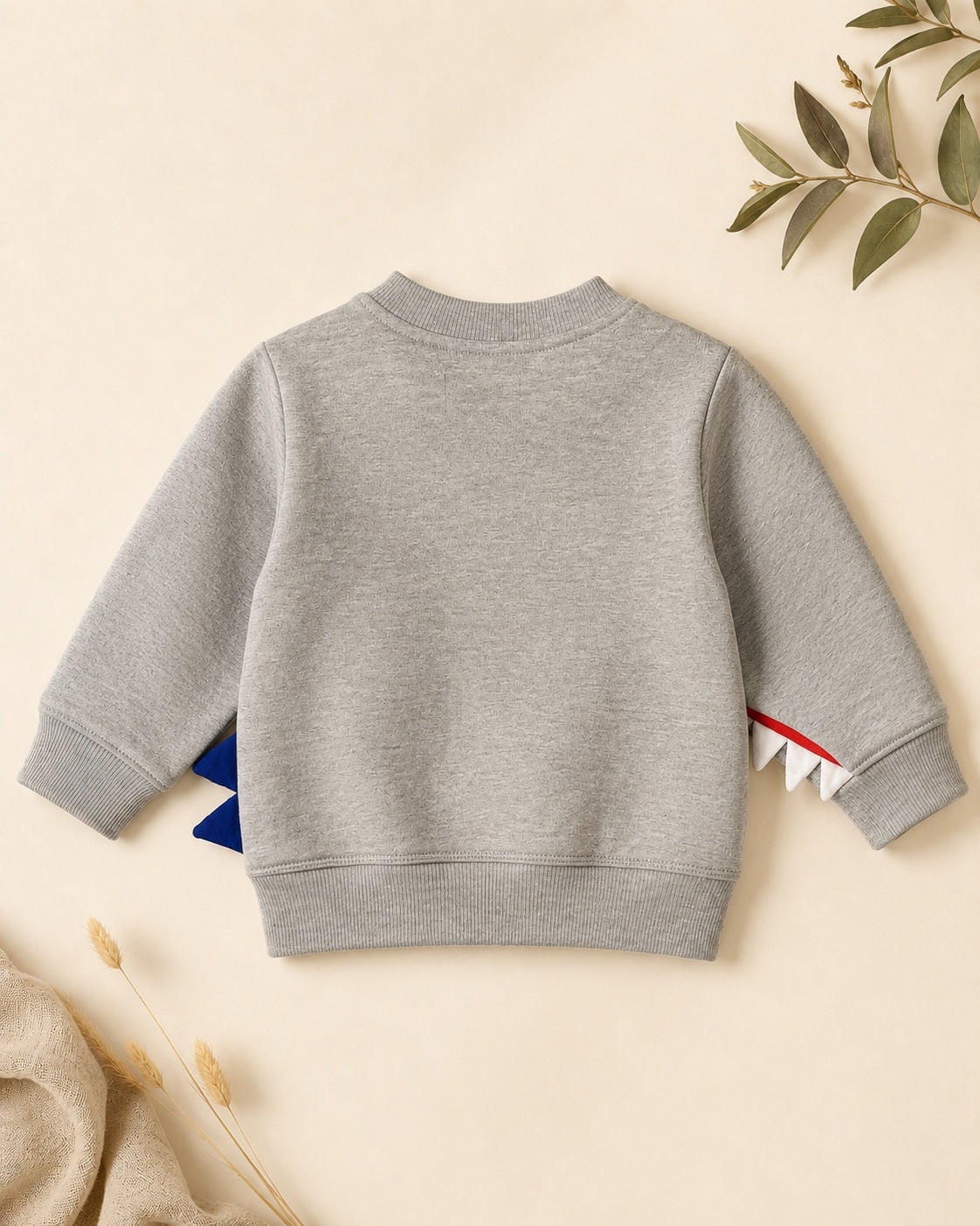 Baby sweatshirt met blauw spikes 3D wit teeth