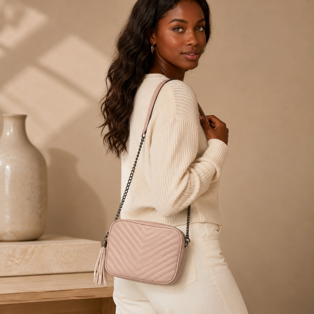 Serilda old pink soft leather crossbody bag with tassel