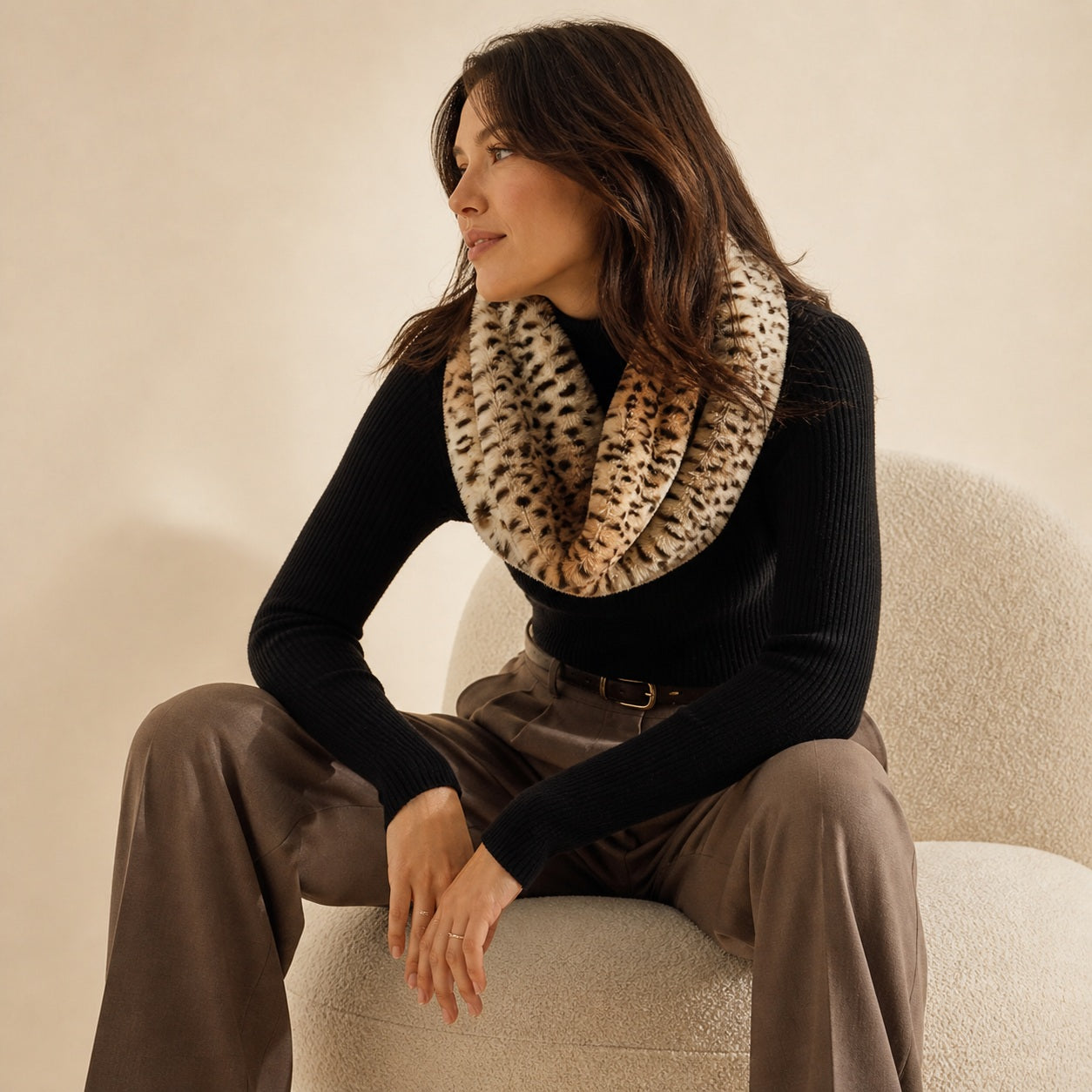 Dames Beige Colsjaal met Animal Print