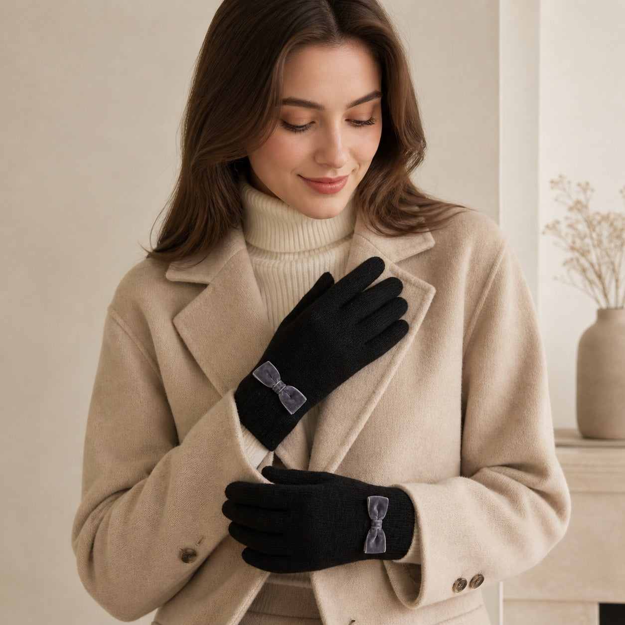 Women’s black knit gloves with grey purple bow detail