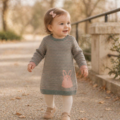 Sage zalm baby top met konijn detail